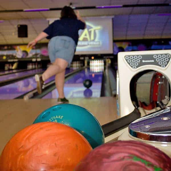 Prices & Rates for Holiday Bowl Lanes in Altoona, Pennsylvania